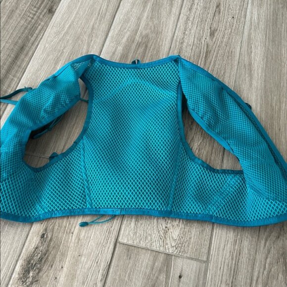 Osprey Dyna 1.5 Turquoise running Vest - Picture 4 of 4